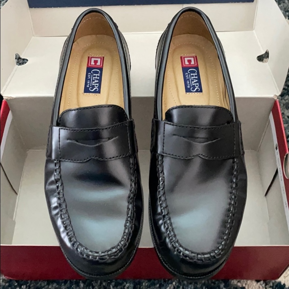 Chaps Black slip on dress shoes Size 8 1/2
